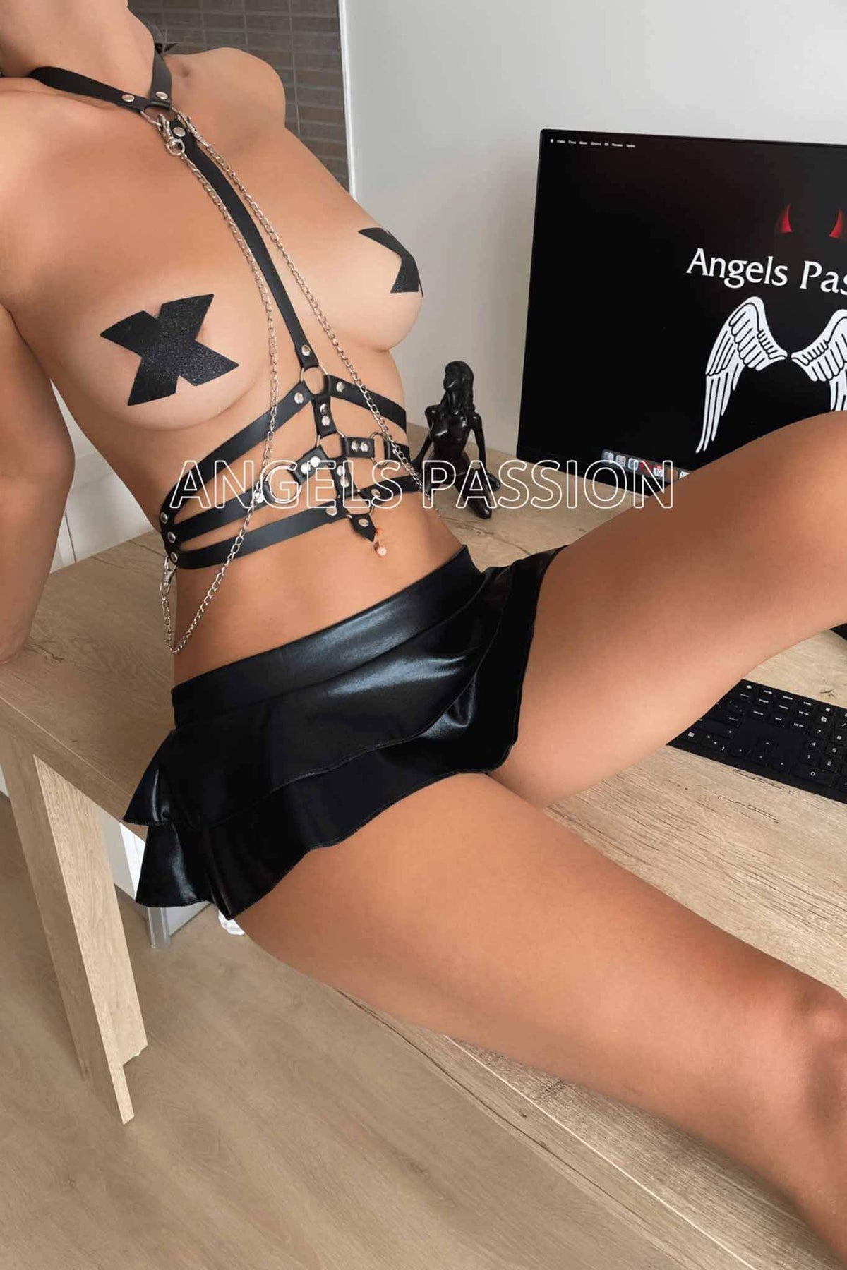 Gothic Womens Leather Harness Belt Adjustable